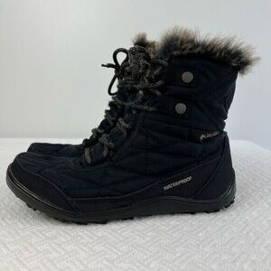Columbia Womens Size 6 Minx Shortie III Fur Lined Snow Boot Bootie Pebble Black